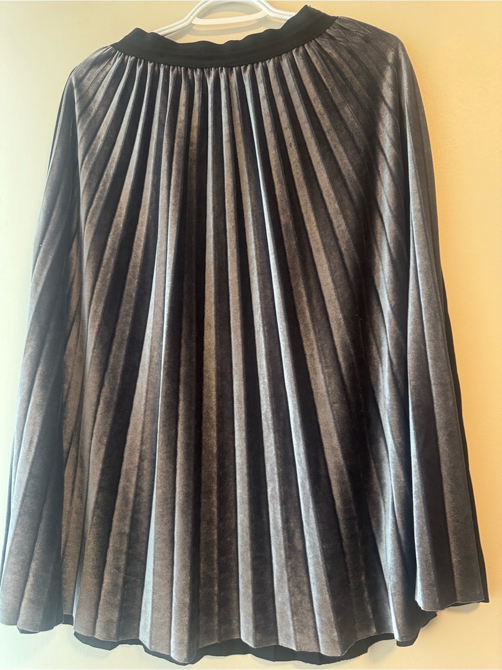 Classic Blue & Black Velvet Pleated Skirt